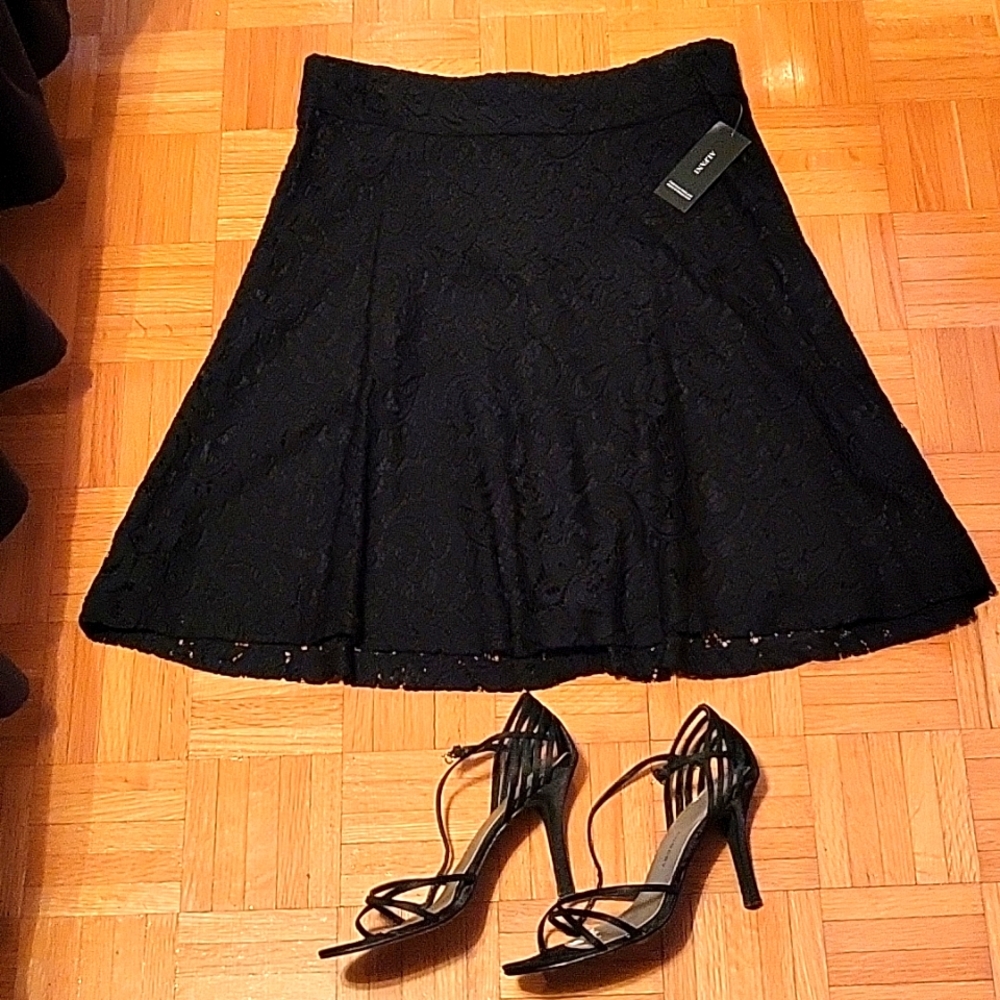 NEW Alfani Fit & Flare Black Lace Skirt, Fully Lined, 8